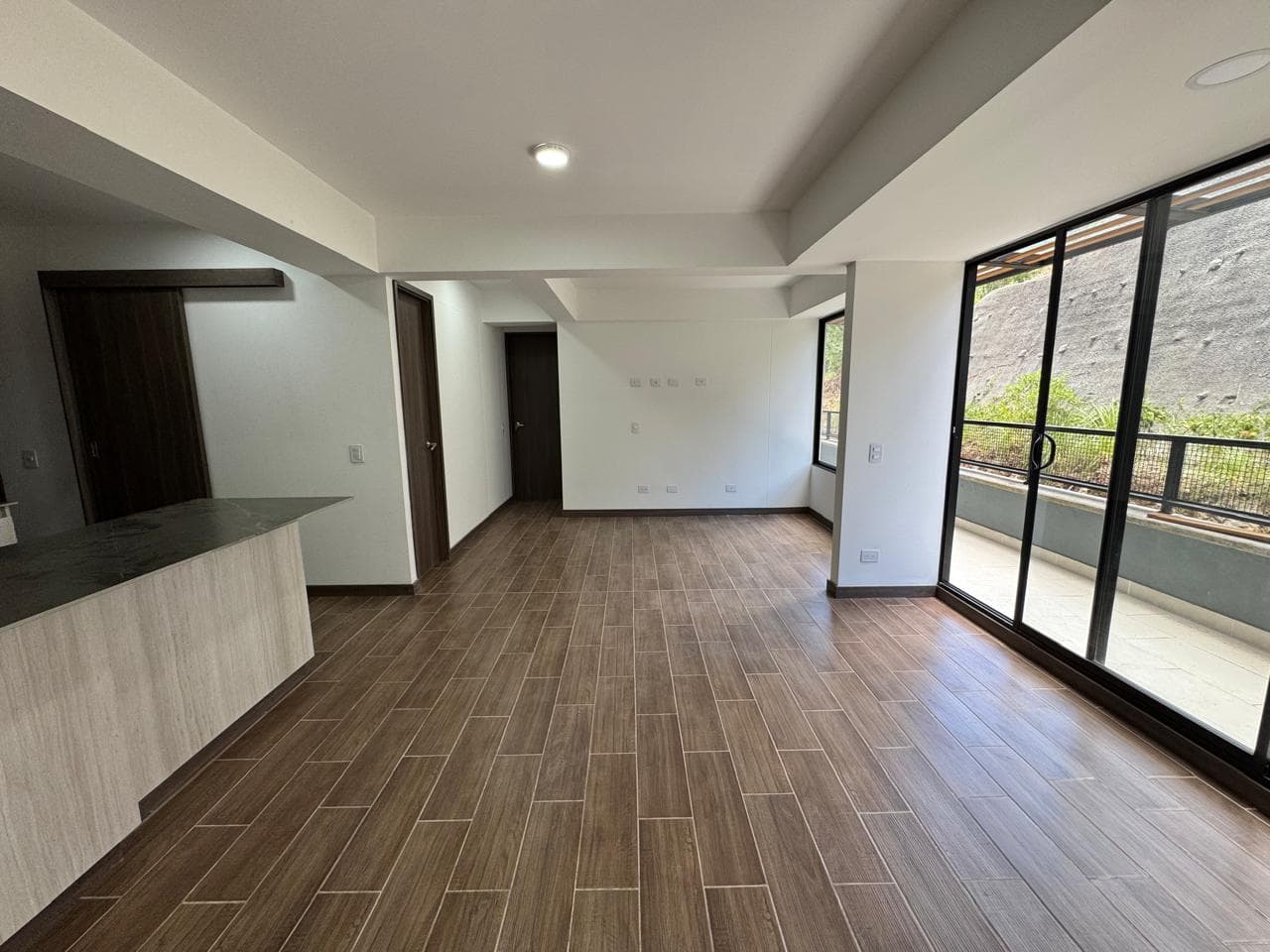 Apartamento en arriendo en Retiro — foto 2 de 15