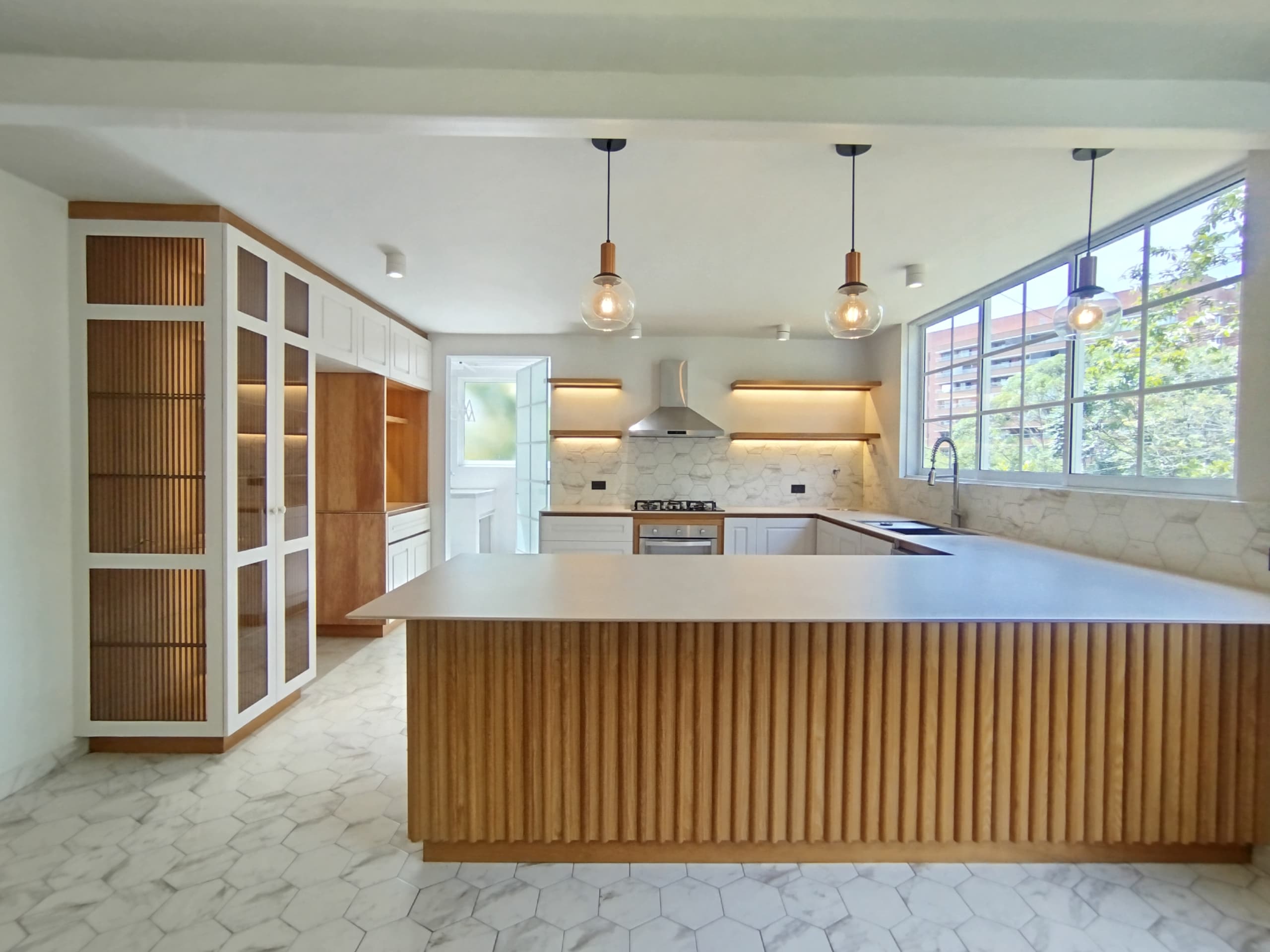 Casa Vivienda en arriendo en San Lucas, Poblado, Medellín — foto 3 de 20