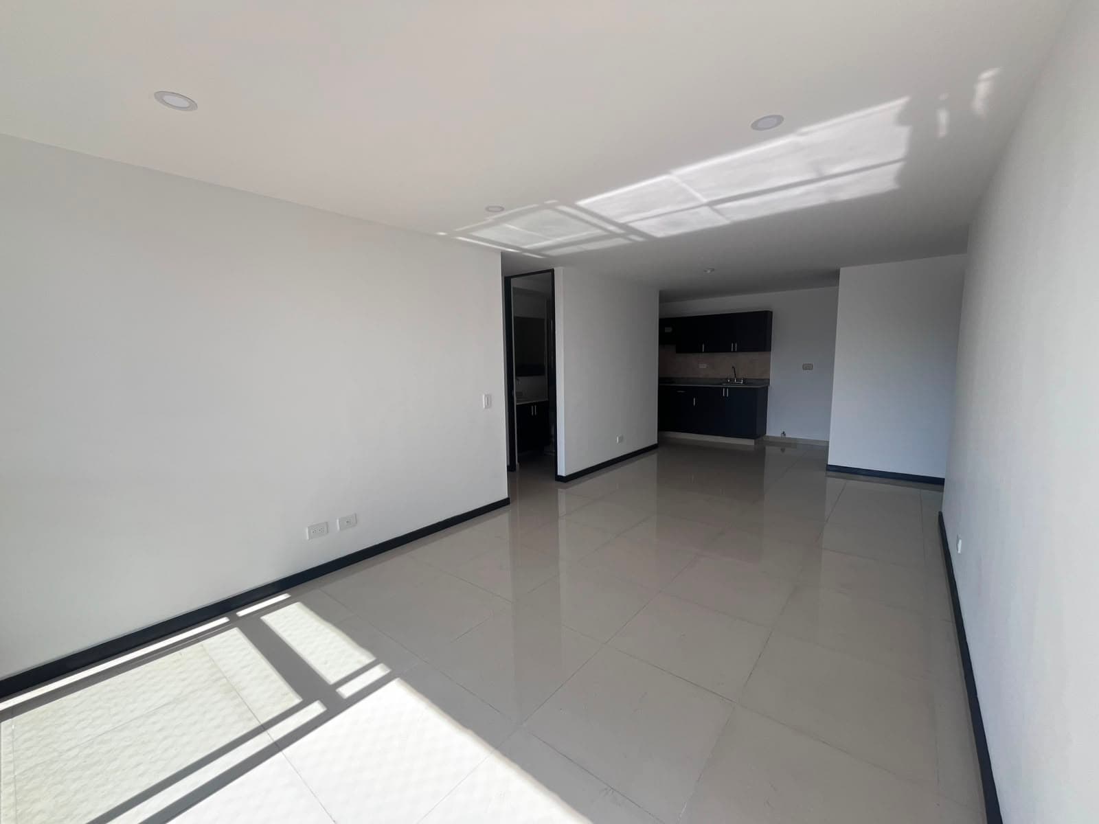 Apartamento en arriendo en Los Gonzalez, Poblado, Medellín — foto 4 de 17