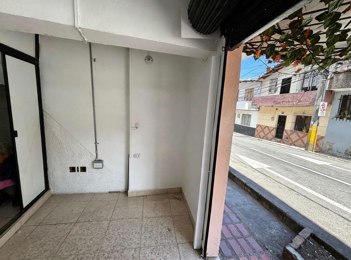 Local en arriendo en Itagui — foto 1 de 11