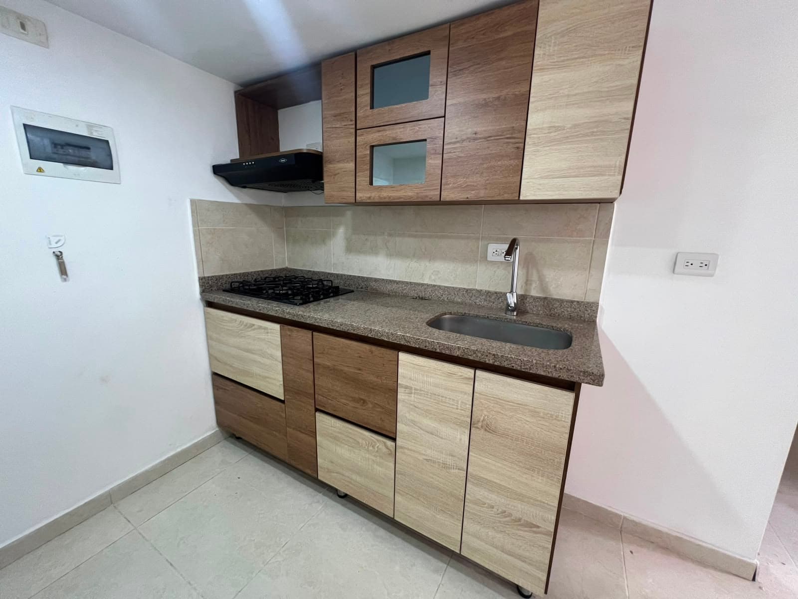 Apartamento en arriendo en Robledo, Medellín — foto 1 de 16