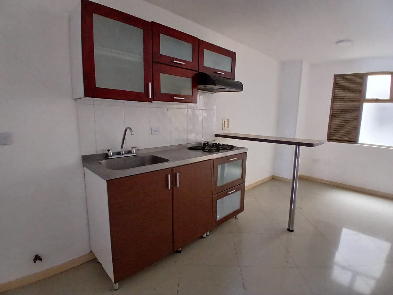Apartaestudio en arriendo en La America, Medellín — foto 2 de 12