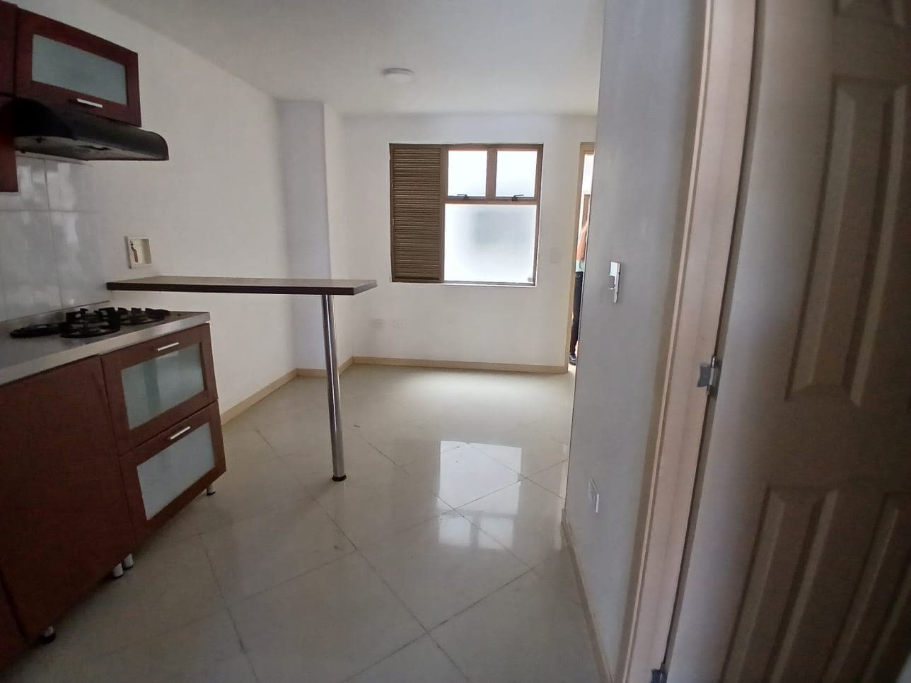 Apartaestudio en arriendo en La America, Medellín — foto 3 de 12