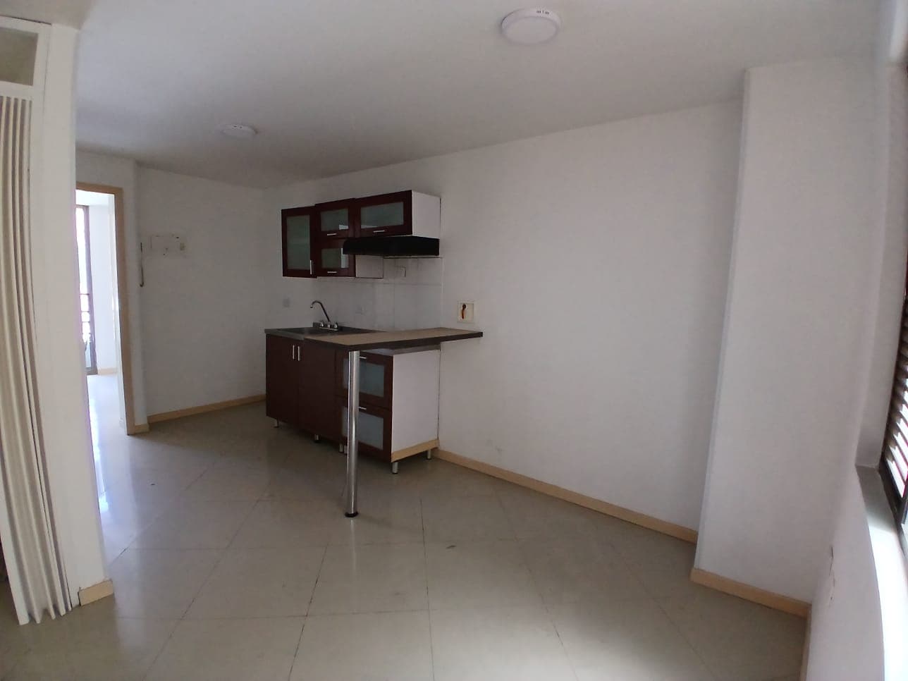 Apartaestudio en arriendo en La America, Medellín — foto 5 de 12