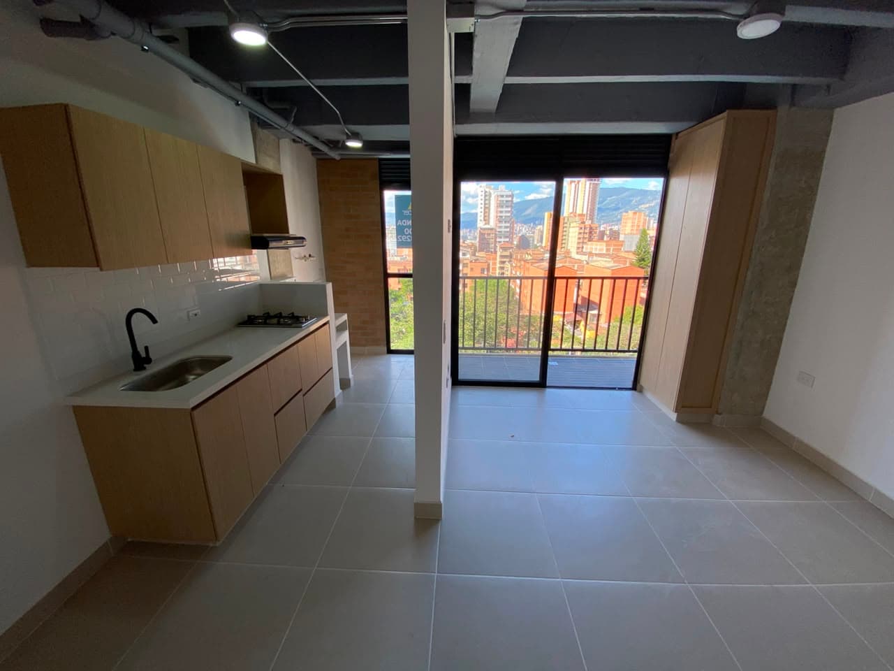 Apartamento en arriendo en Entreamigos, Sabaneta — foto 1 de 12