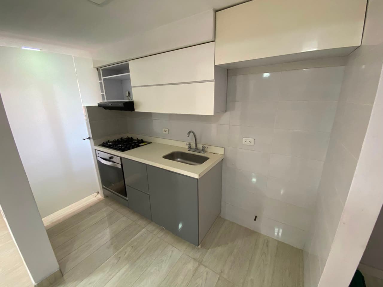 Apartamento en arriendo en Aliadas Del Sur, Sabaneta — foto 2 de 16