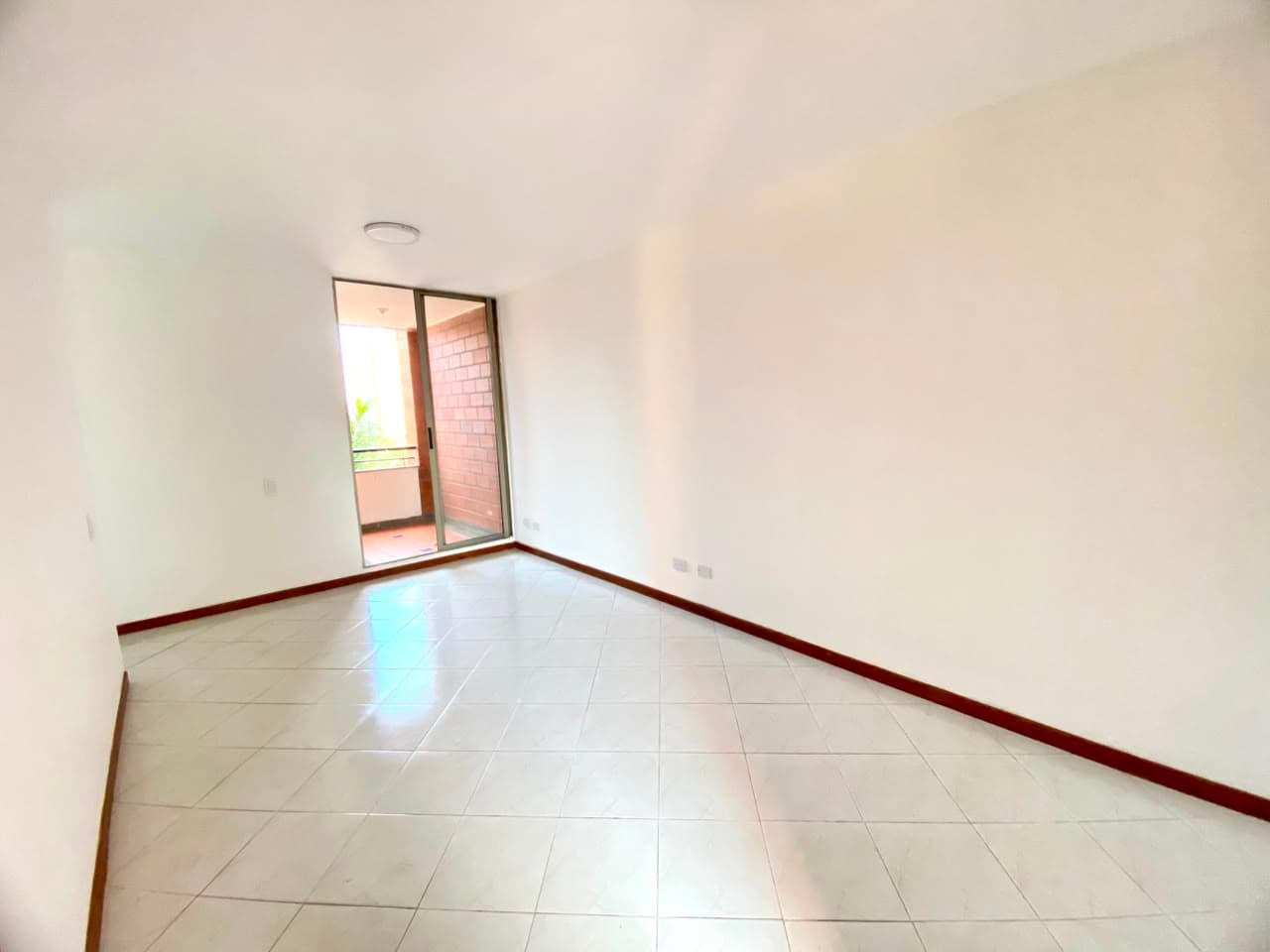 Apartamento en arriendo en Loma De Los Bernal, Belen, Medellín — foto 1 de 20