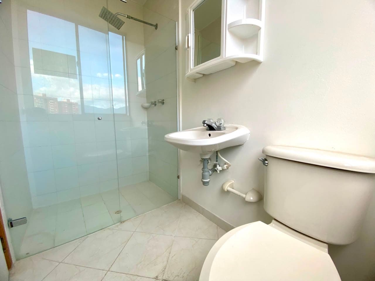 Apartamento en arriendo en Loma De Los Bernal, Belen, Medellín — foto 5 de 20
