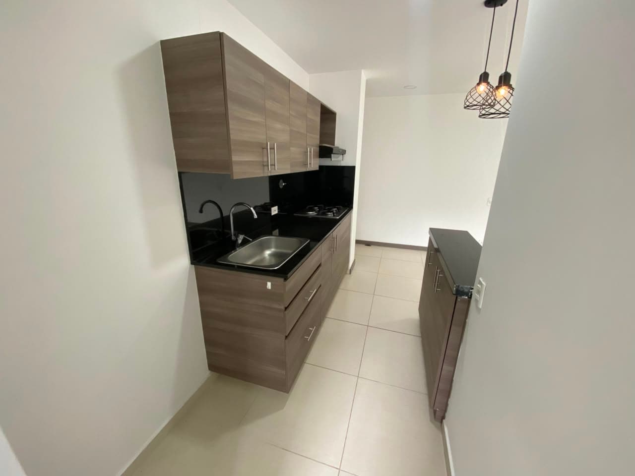 Apartamento en arriendo en La Florida, Sabaneta — foto 2 de 20