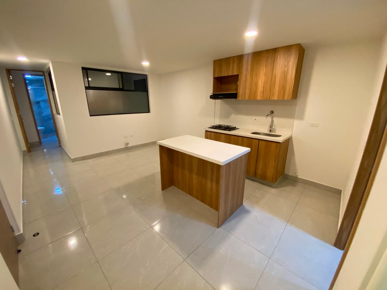 Apartamento en arriendo en Calle Larga, Sabaneta — foto 4 de 12