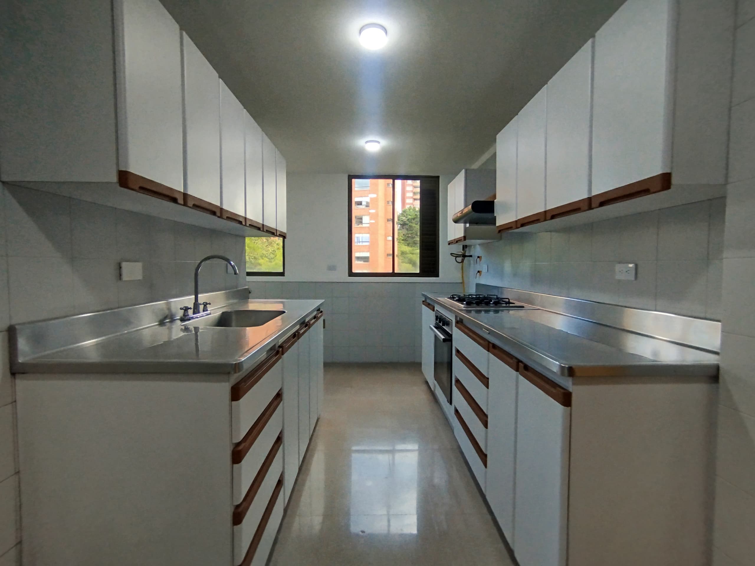 Apartamento en arriendo en Provenza, Poblado, Medellín — foto 3 de 20