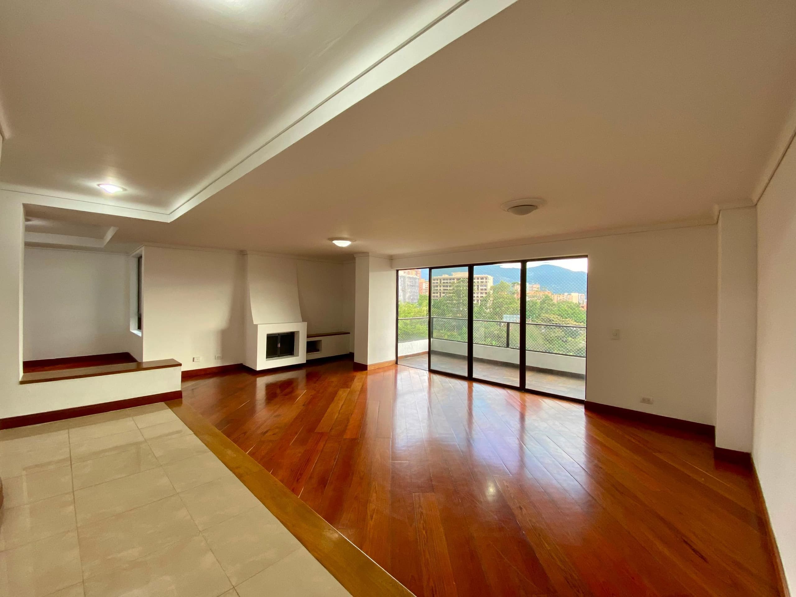 Apartamento en arriendo en Los Balsos, Poblado, Medellín — foto 2 de 20