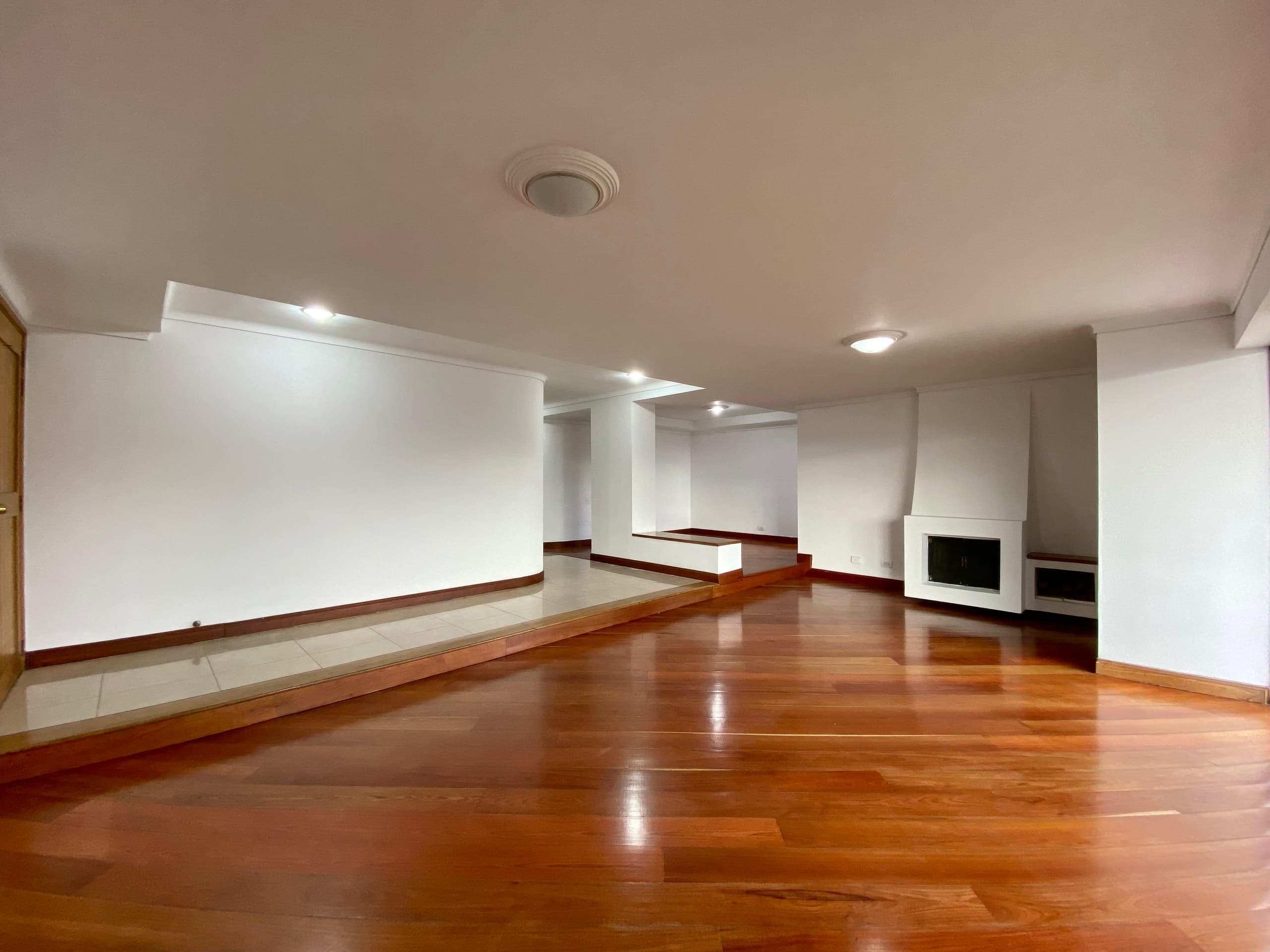 Apartamento en arriendo en Los Balsos, Poblado, Medellín — foto 3 de 20