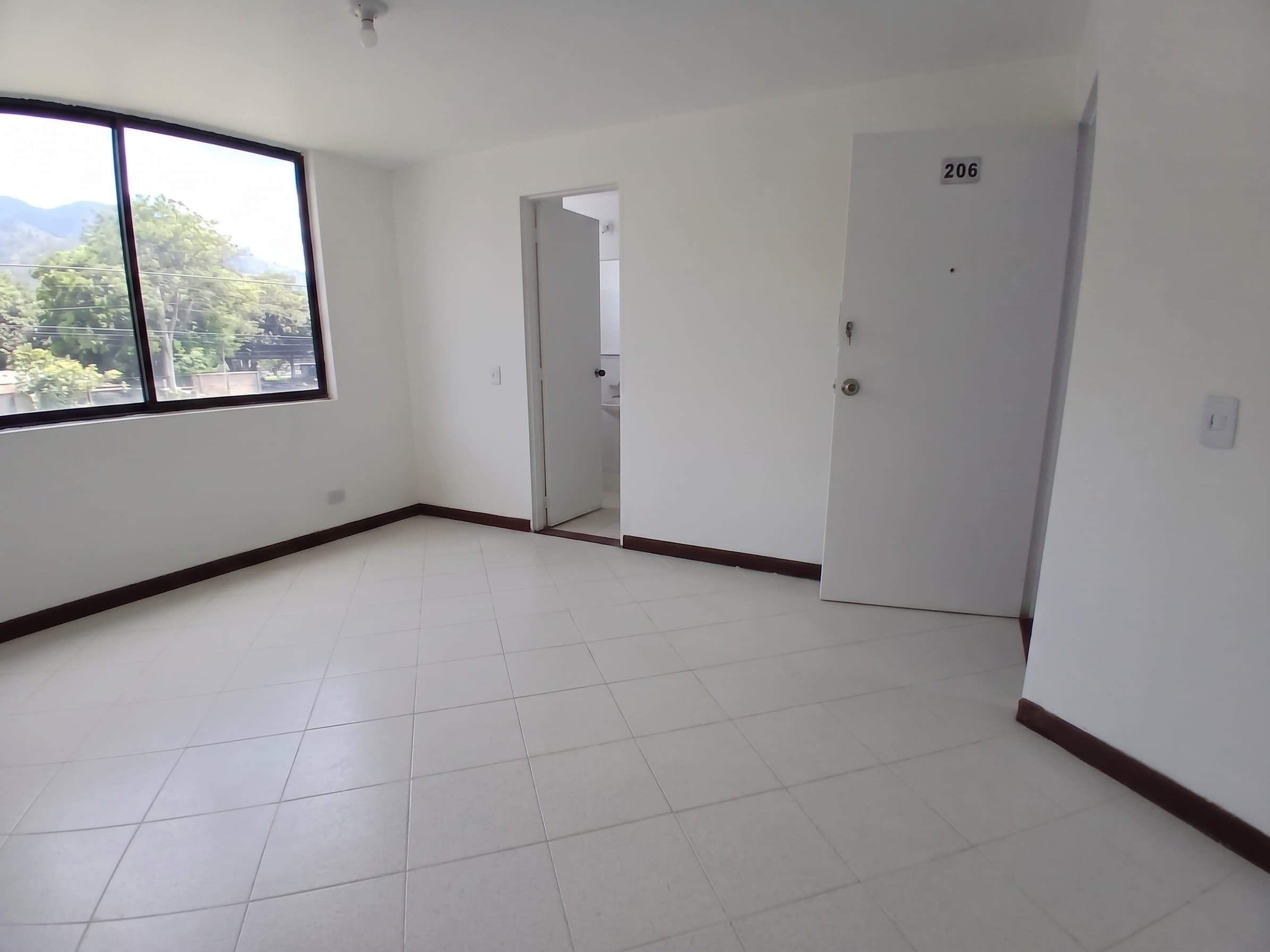 Oficina en arriendo en Bolivariana, Laureles, Medellín — foto 2 de 12
