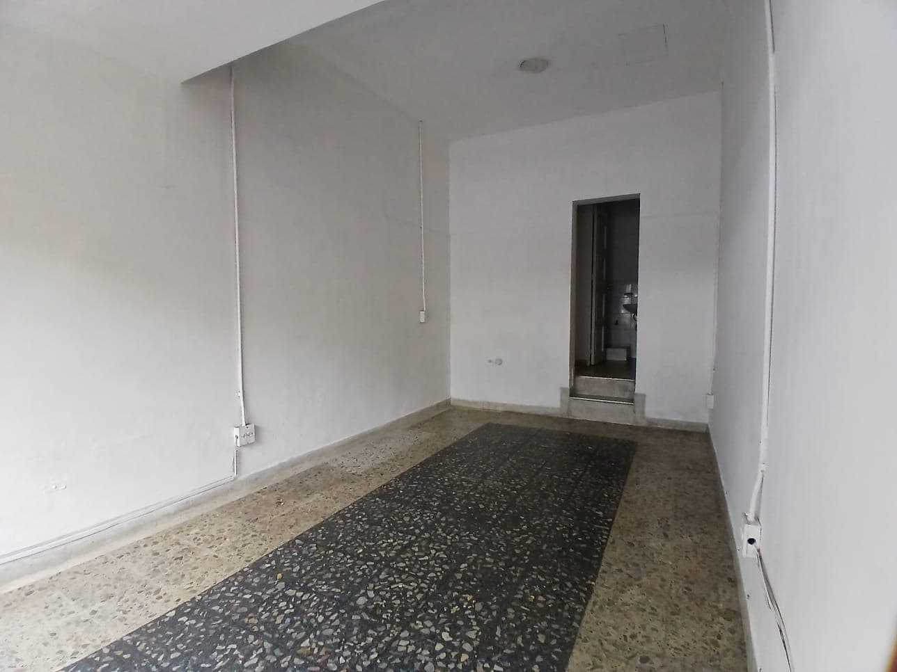 Local en arriendo en La Candelaria, Centro, Medellín — foto 5 de 13