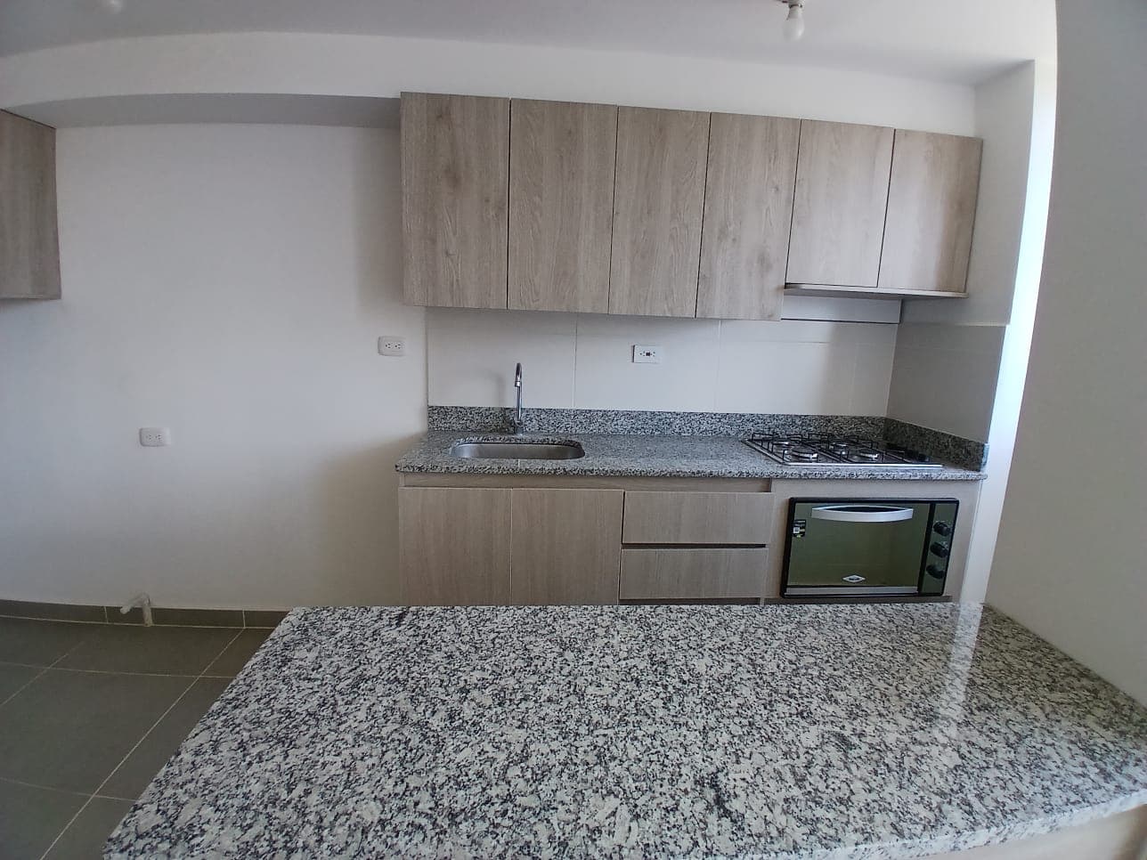 Apartamento en arriendo en Calasanz Parte Alta, La America, Medellín — foto 4 de 15