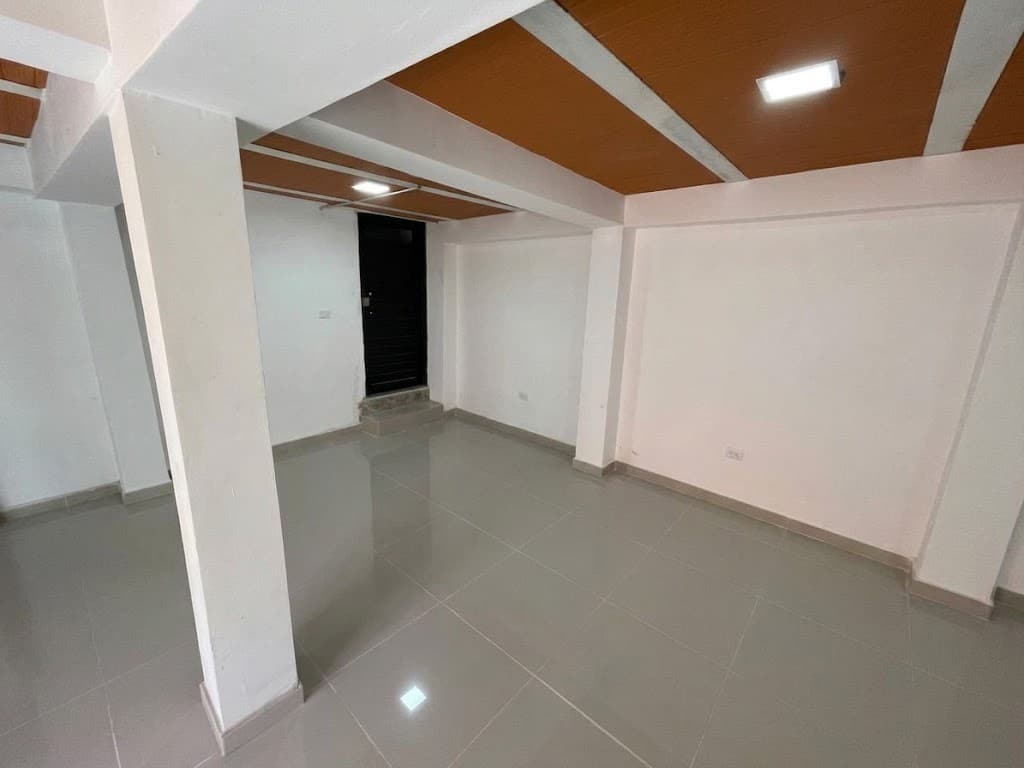 Local en arriendo en El Salvador, Centro, Medellín — foto 1 de 12