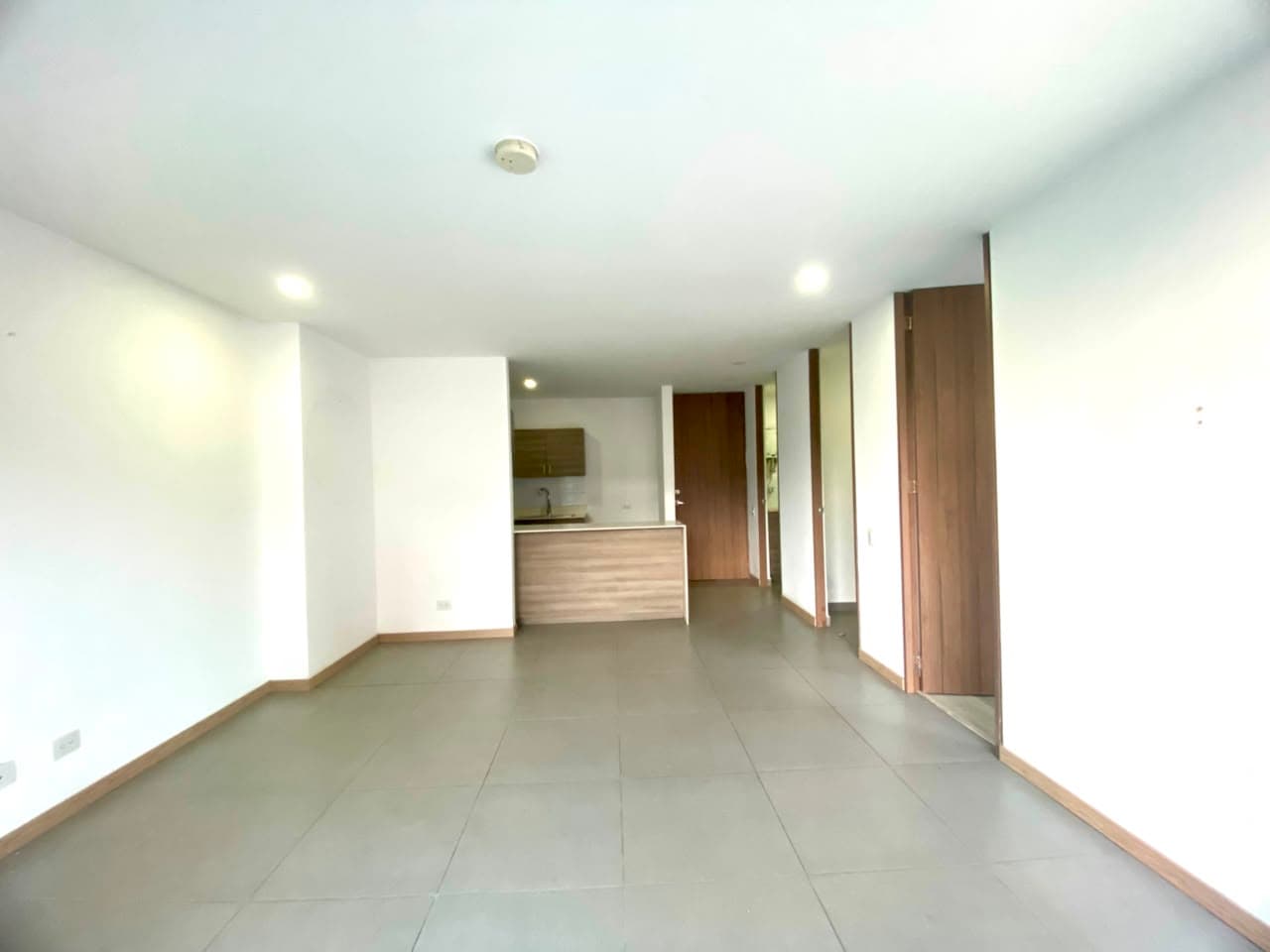 Apartamento en arriendo en Loma Del Escobero, Envigado — foto 3 de 15
