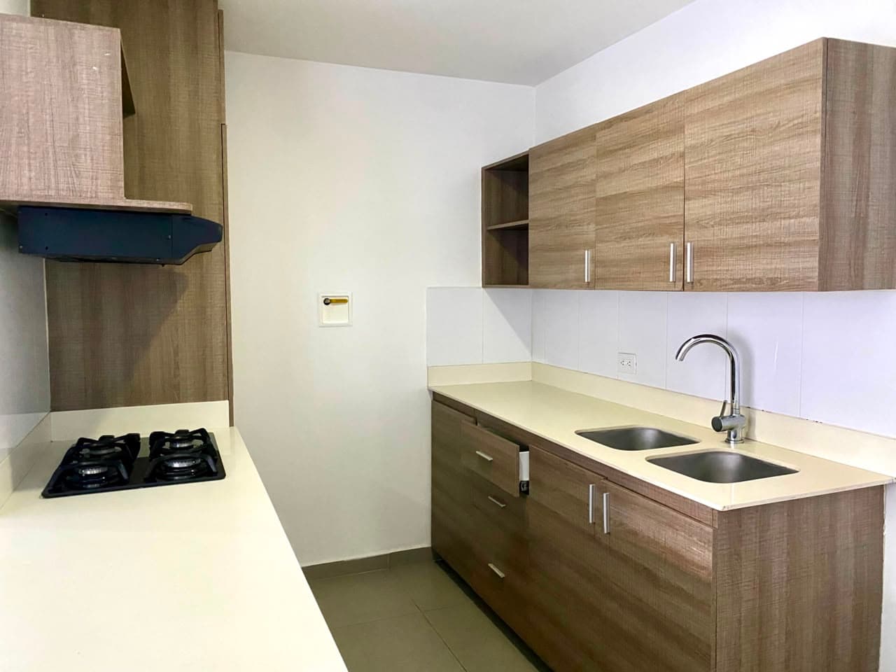 Apartamento en arriendo en Loma Del Escobero, Envigado — foto 4 de 15