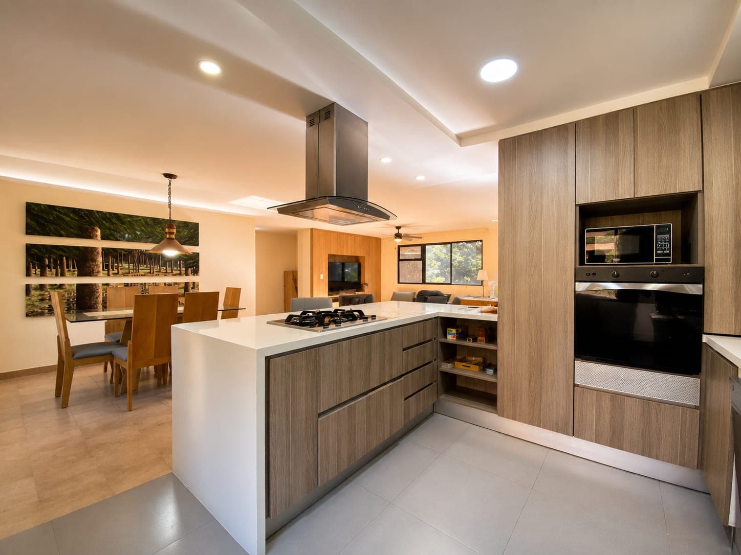 Apartamento en arriendo en Castropol, Poblado, Medellín — foto 2 de 20