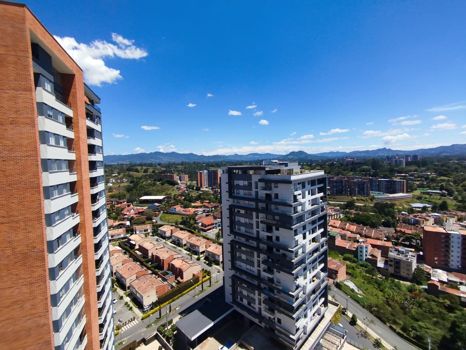 Apartamento en arriendo en Rionegro — foto 1 de 20