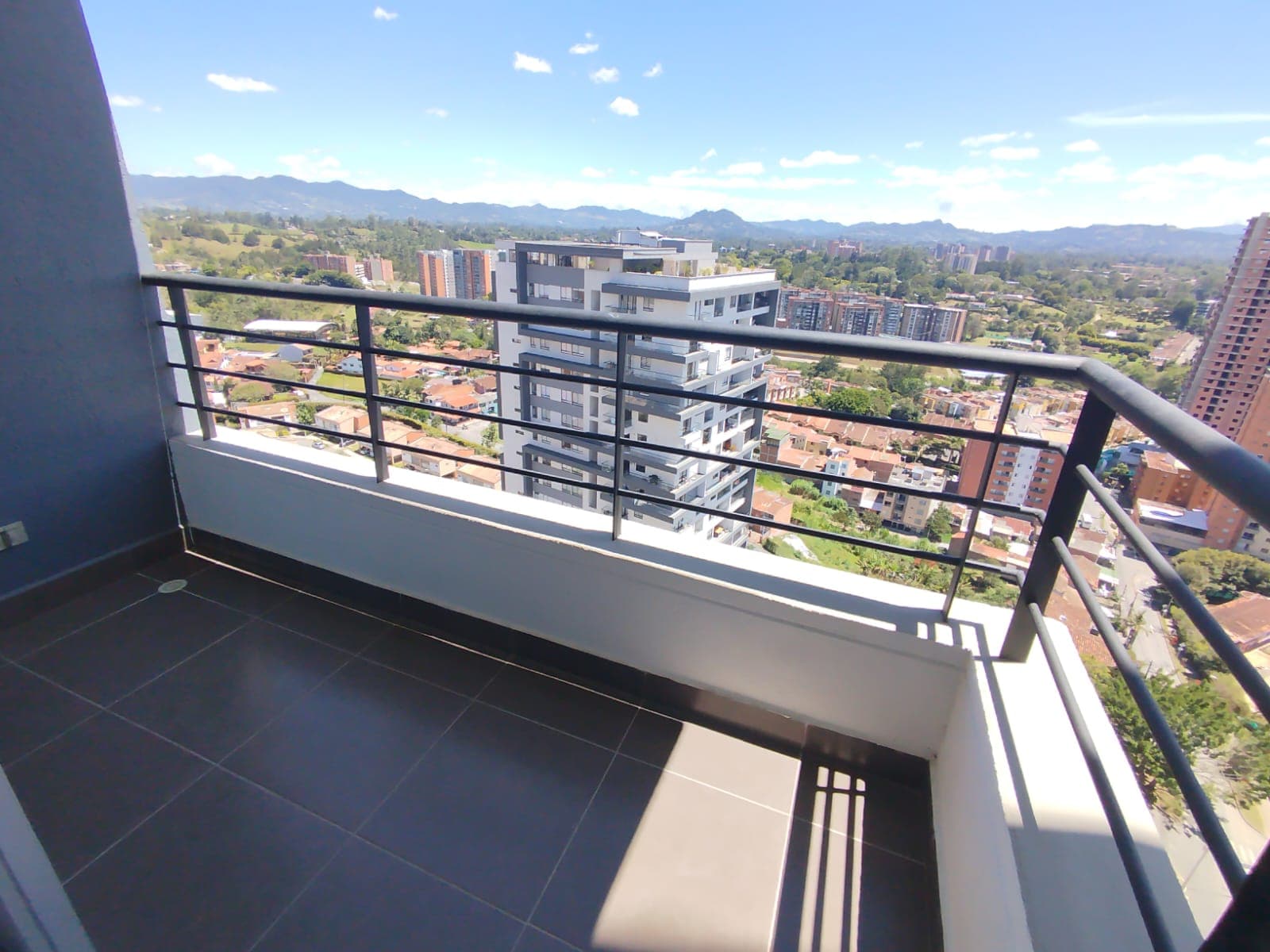 Apartamento en arriendo en Rionegro — foto 3 de 20