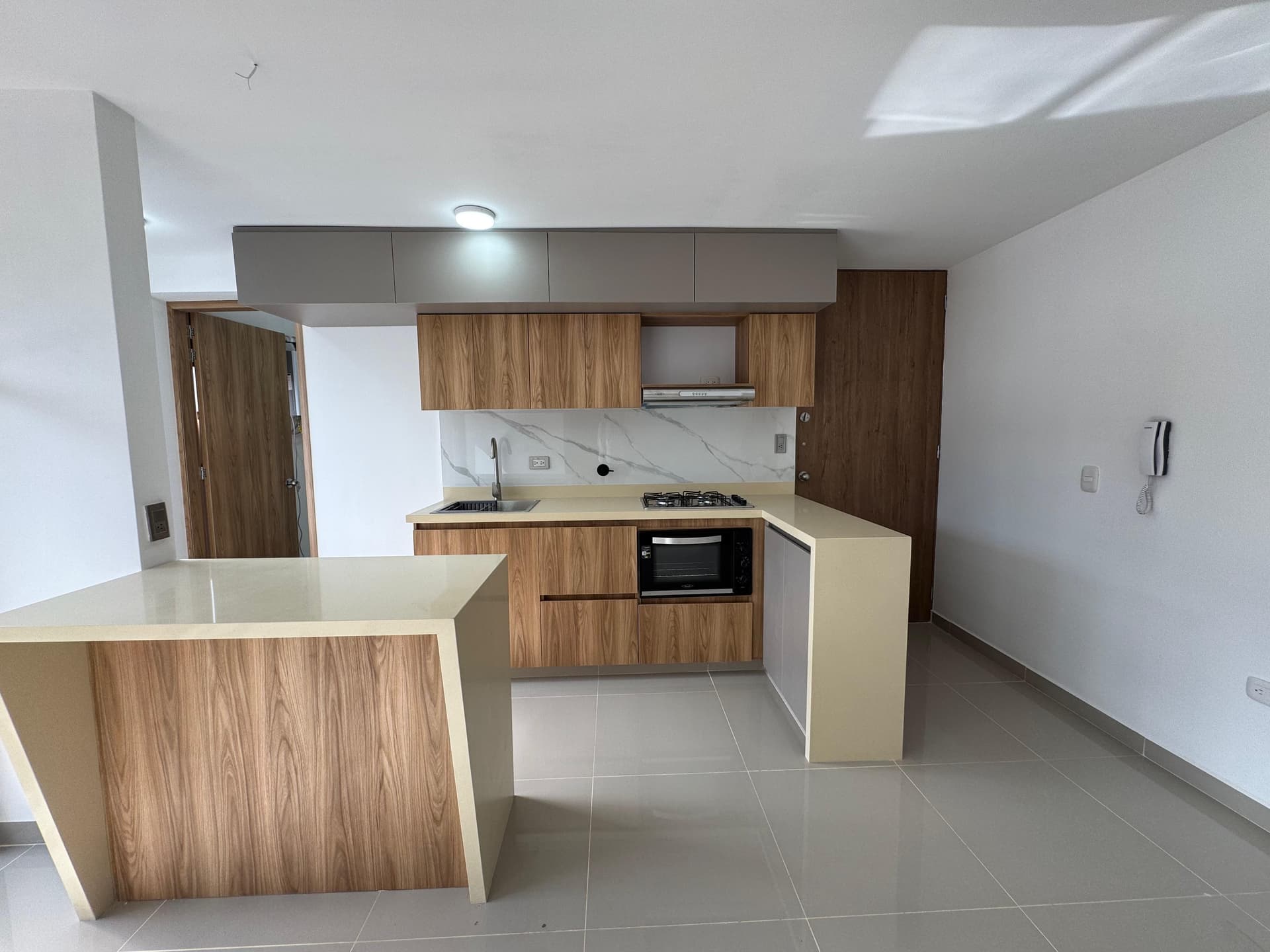 Apartamento en arriendo en La Ceja — foto 1 de 16