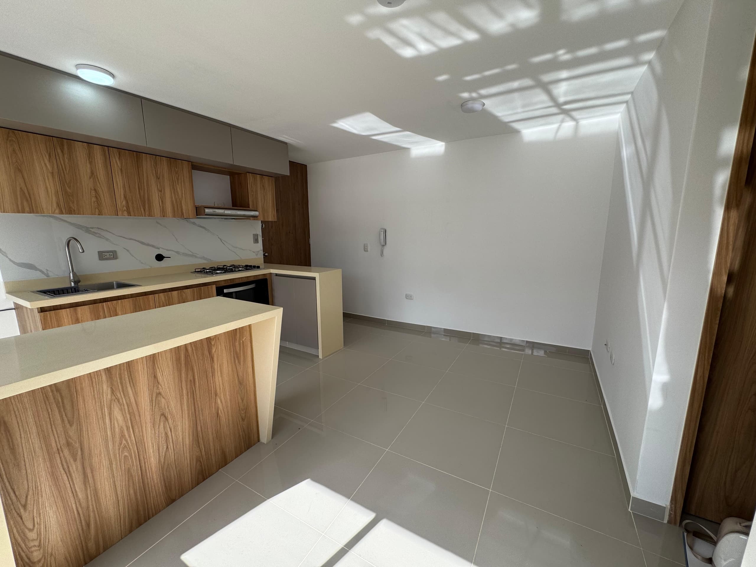 Apartamento en arriendo en La Ceja — foto 4 de 16