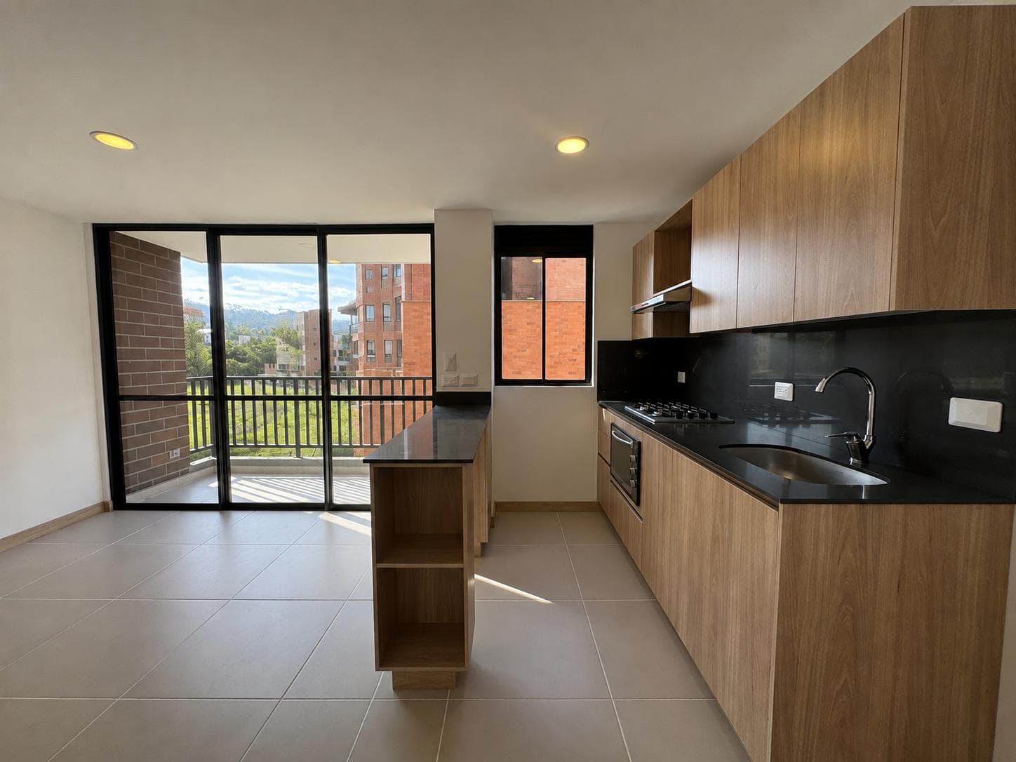 Apartamento en arriendo en La Ceja — foto 1 de 15