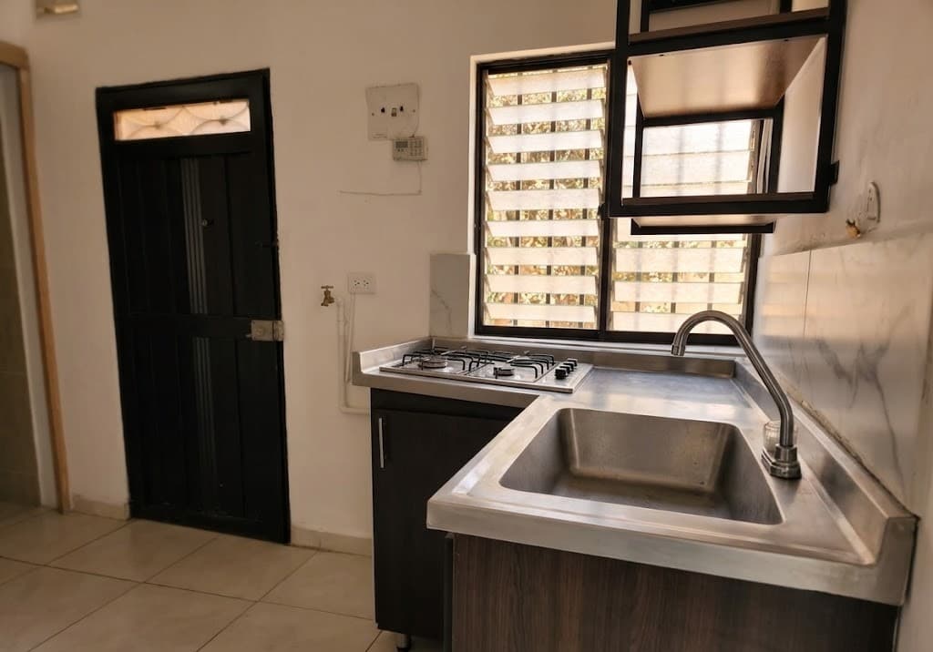 Apartaestudio en arriendo en Barrio Enciso, Centro, Medellín — foto 2 de 11