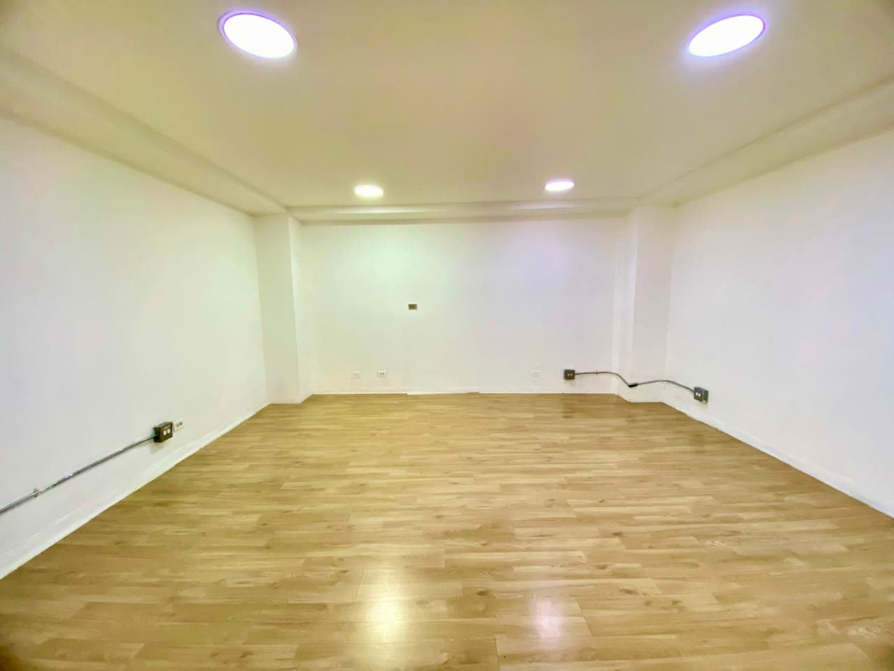 Local en arriendo en La Candelaria, Centro, Medellín — foto 1 de 12