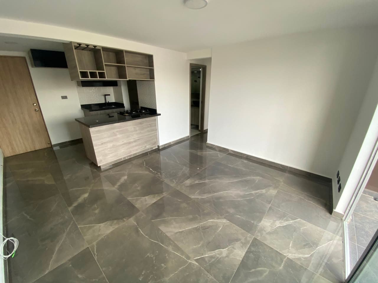 Apartamento en arriendo en Maria Auxiliadora, Sabaneta — foto 2 de 20