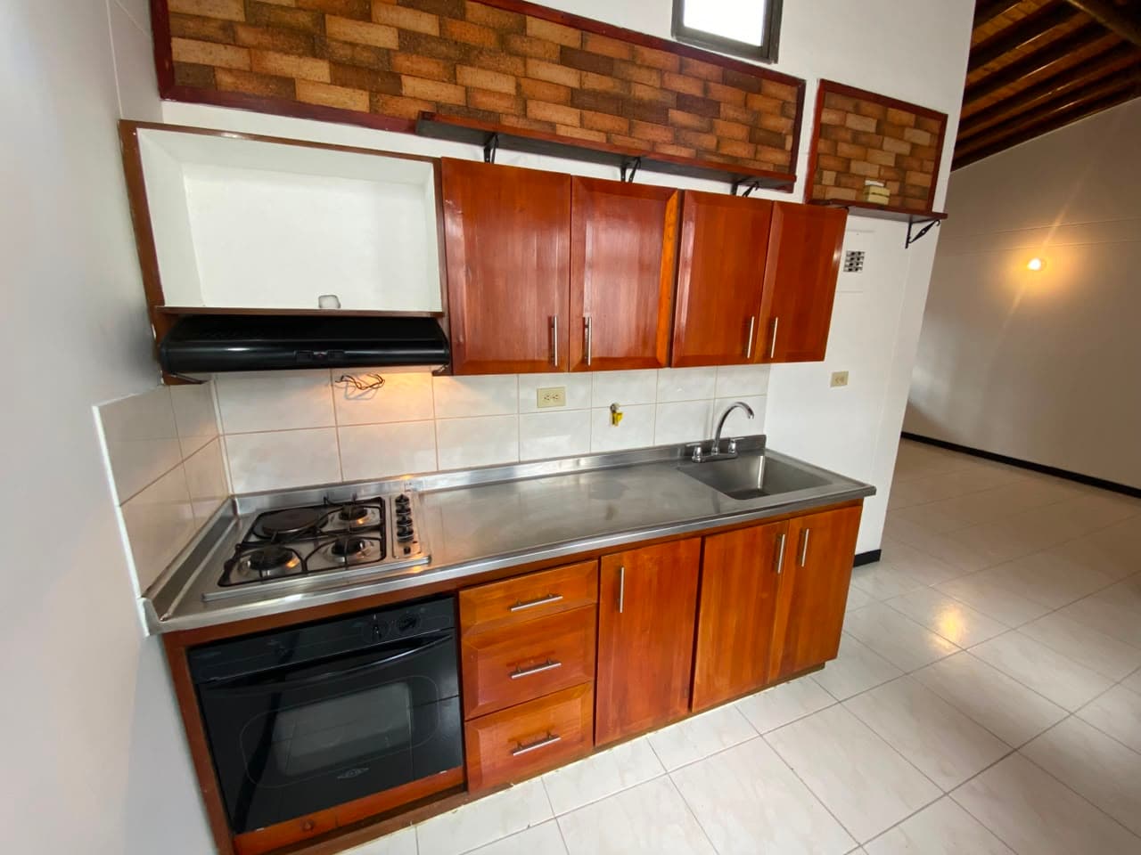 Apartaestudio en arriendo en Entreamigos, Sabaneta — foto 1 de 10