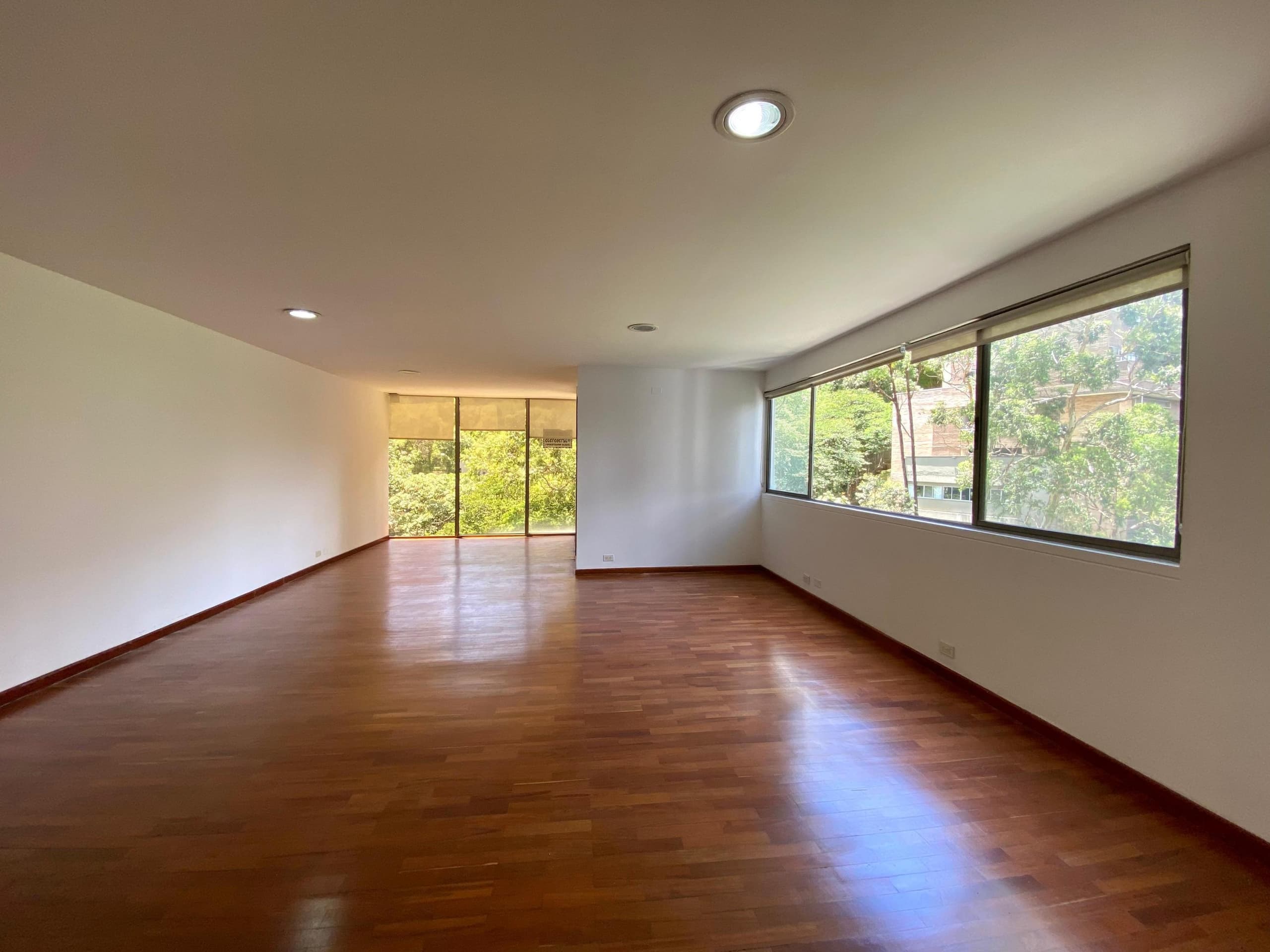 Oficina en arriendo en Transversal Inferior, Poblado, Medellín — foto 5 de 12