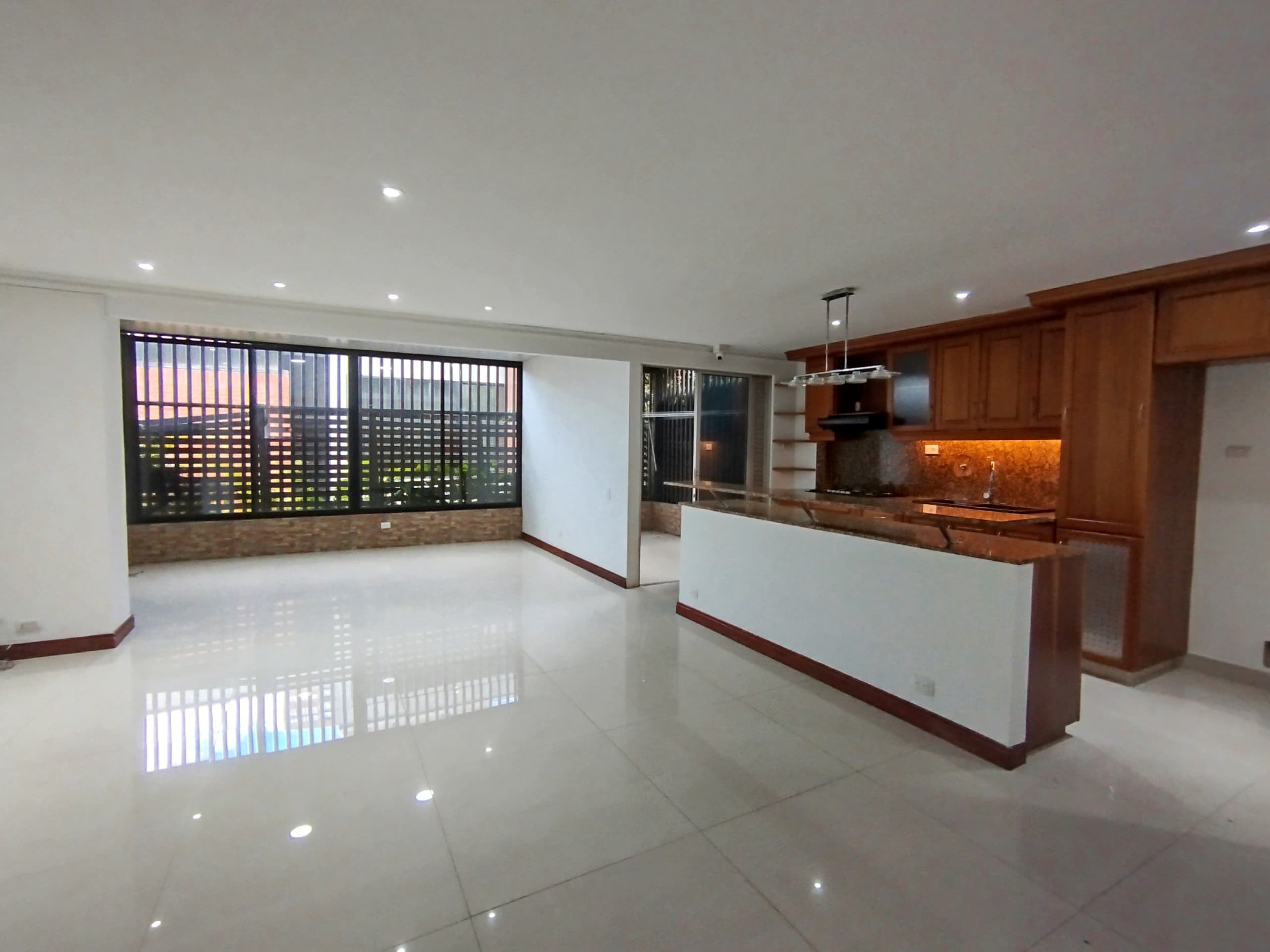 Casa Vivienda en arriendo en Las Palmas M, Poblado, Medellín — foto 2 de 20