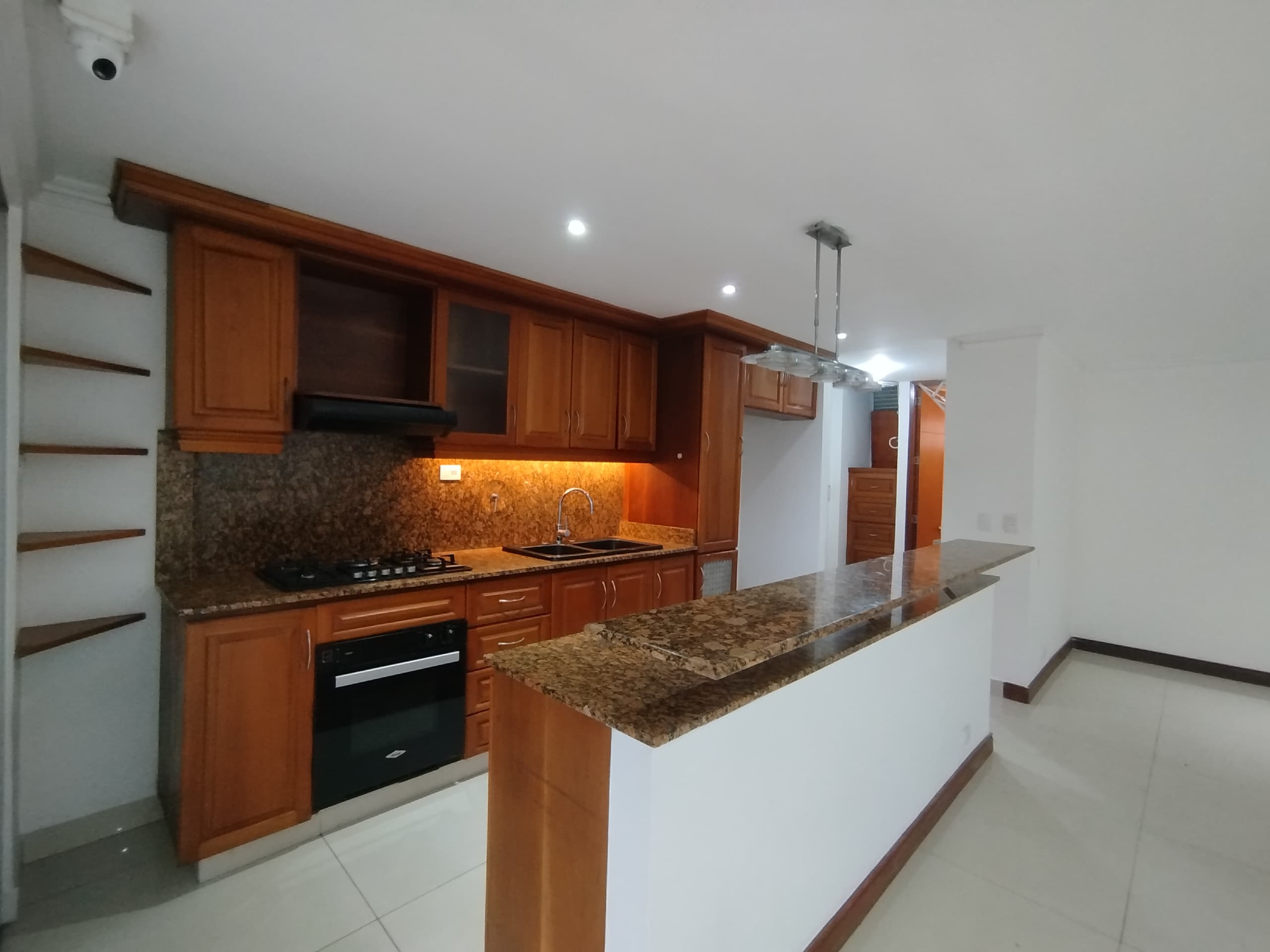 Casa Vivienda en arriendo en Las Palmas M, Poblado, Medellín — foto 4 de 20