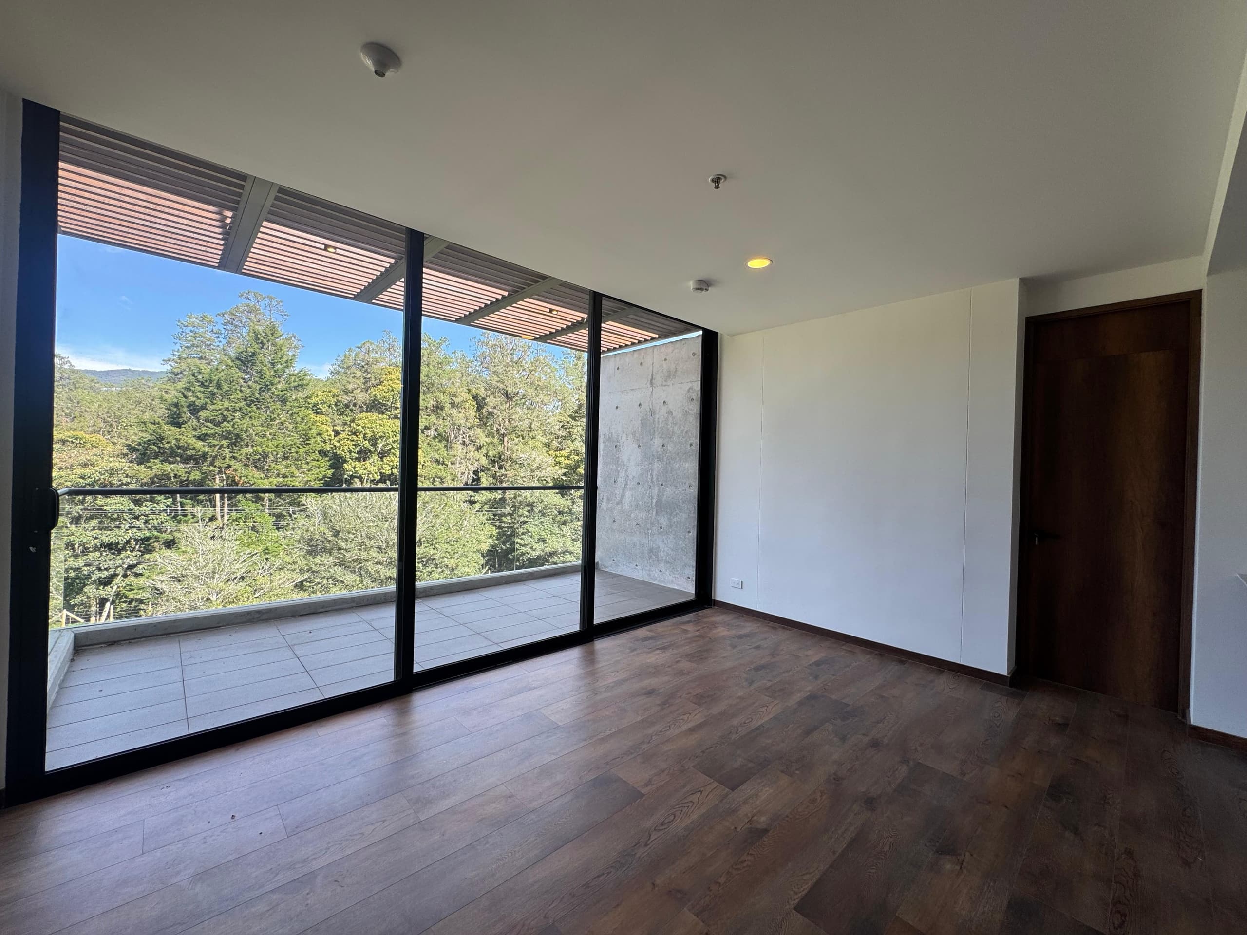 Apartamento en arriendo en Retiro — foto 1 de 20