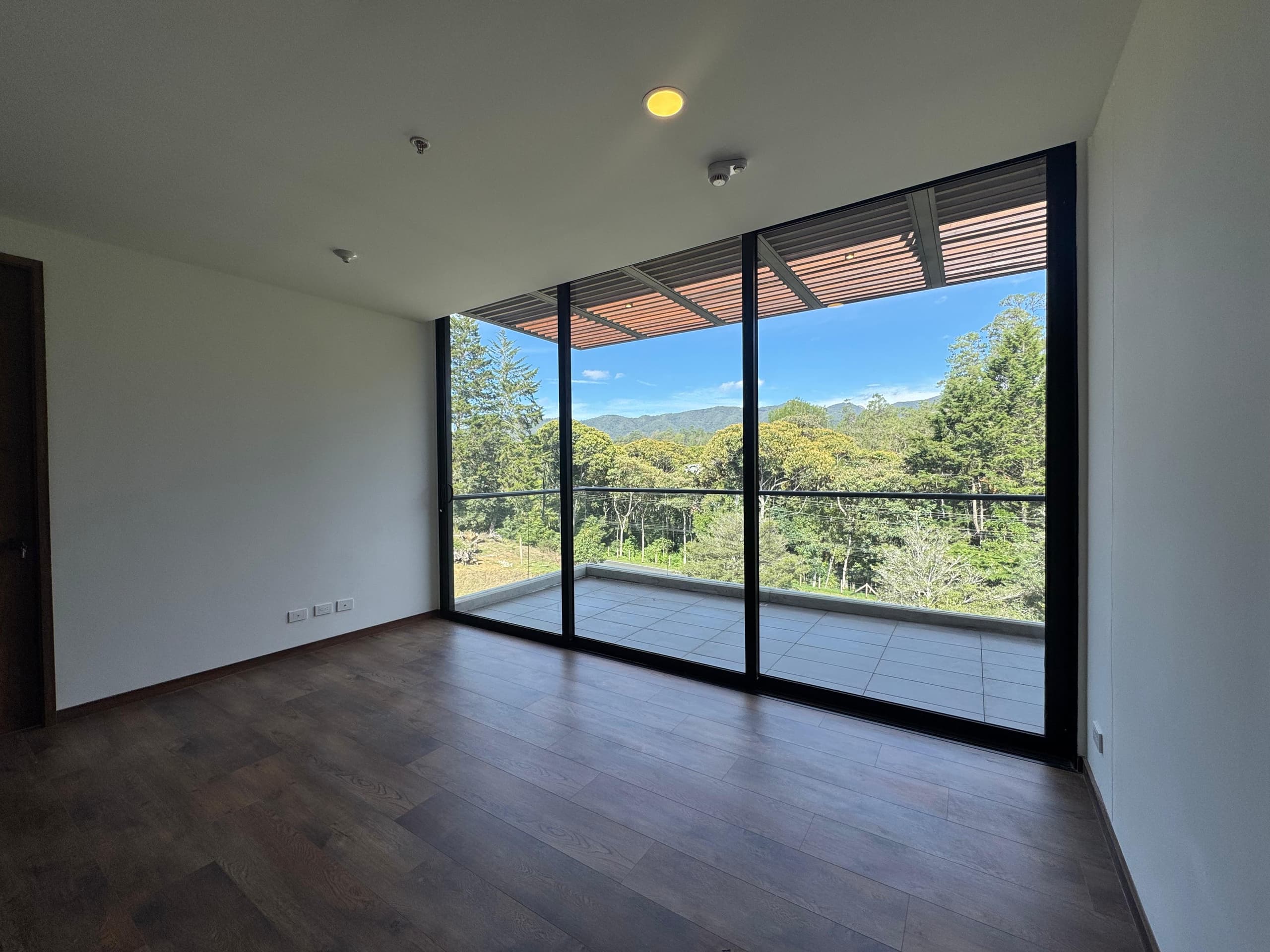 Apartamento en arriendo en Retiro — foto 2 de 20
