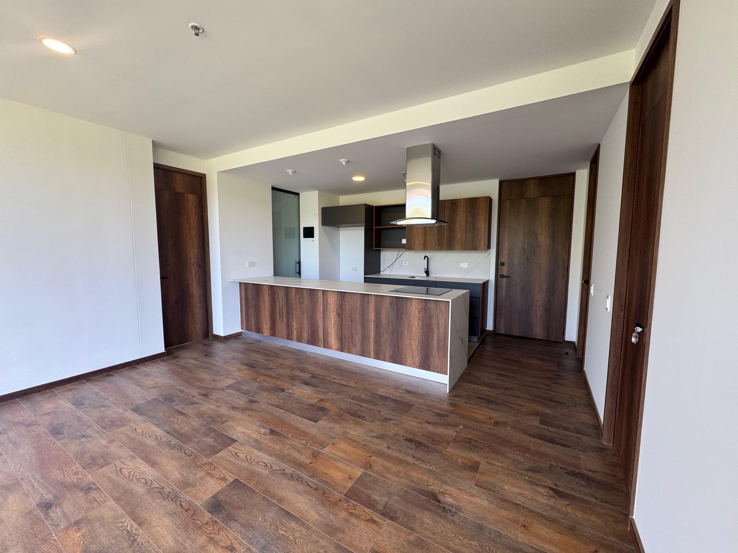 Apartamento en arriendo en Retiro — foto 3 de 20
