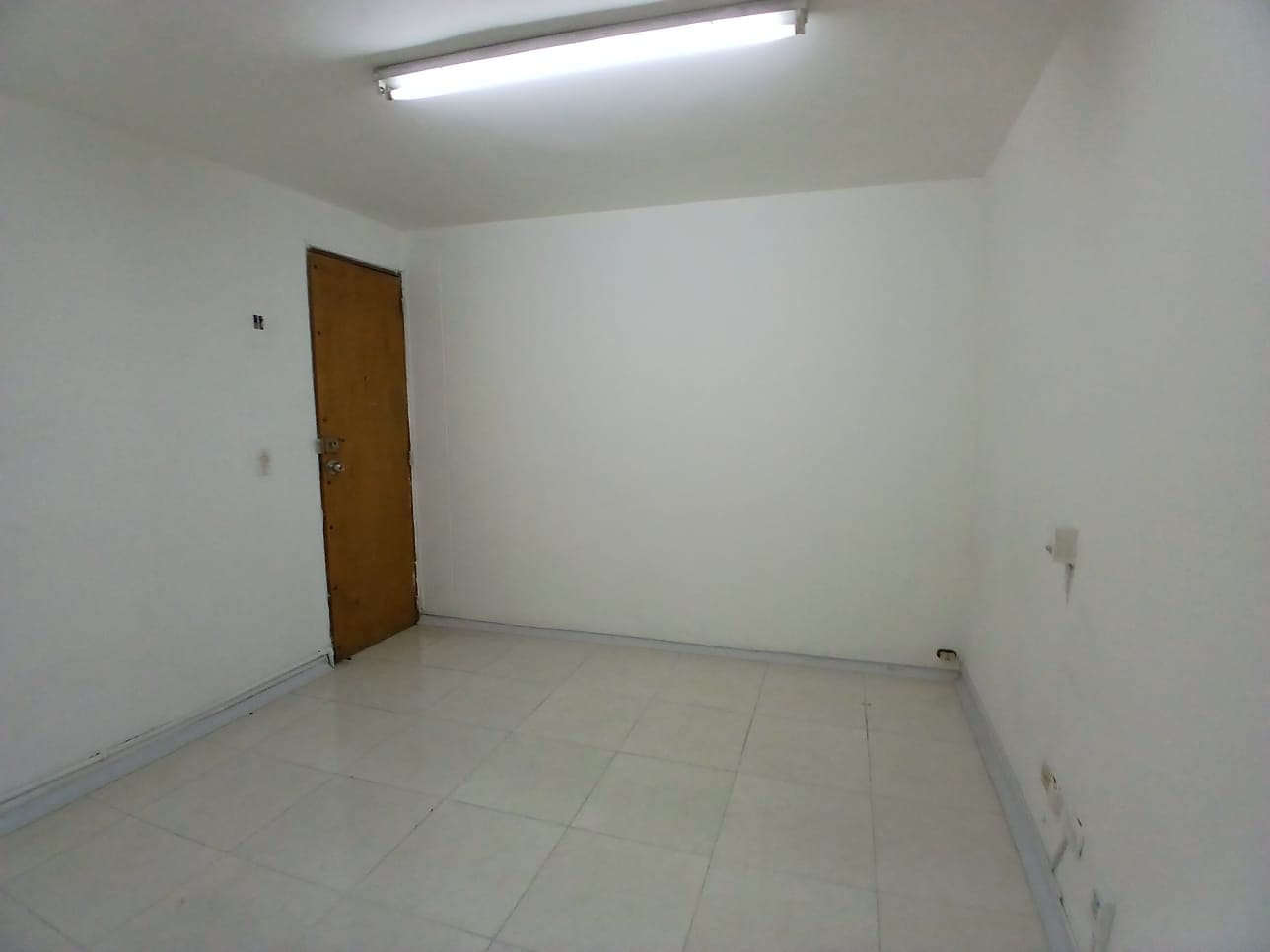 Local en arriendo en La America, Medellín — foto 1 de 11