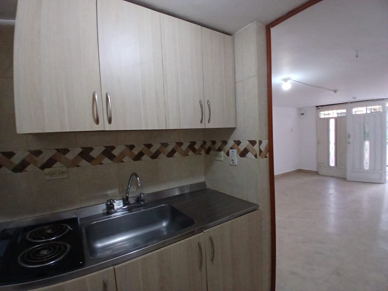 Apartaestudio en arriendo en Simón Bolívar, La America, Medellín — foto 3 de 11
