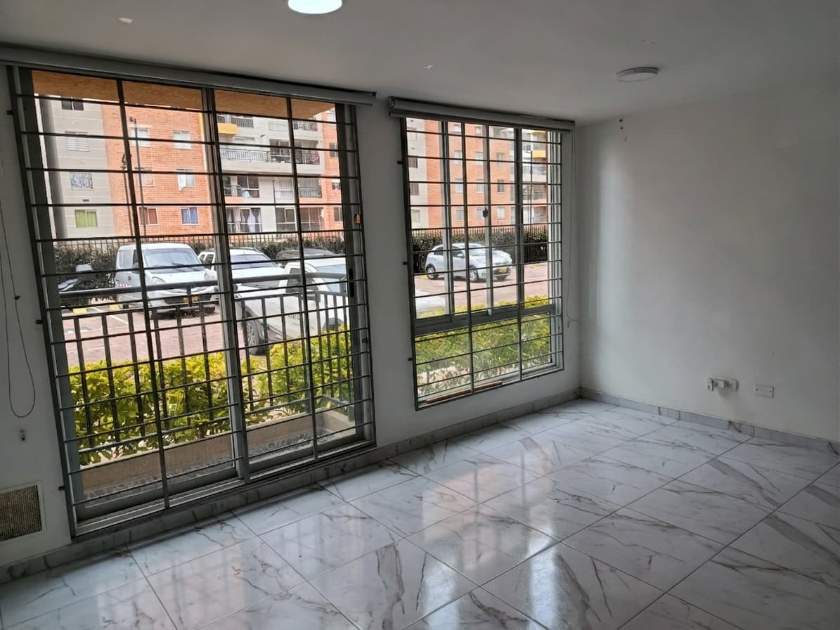 Apartamento en arriendo en Madrid — foto 2 de 14