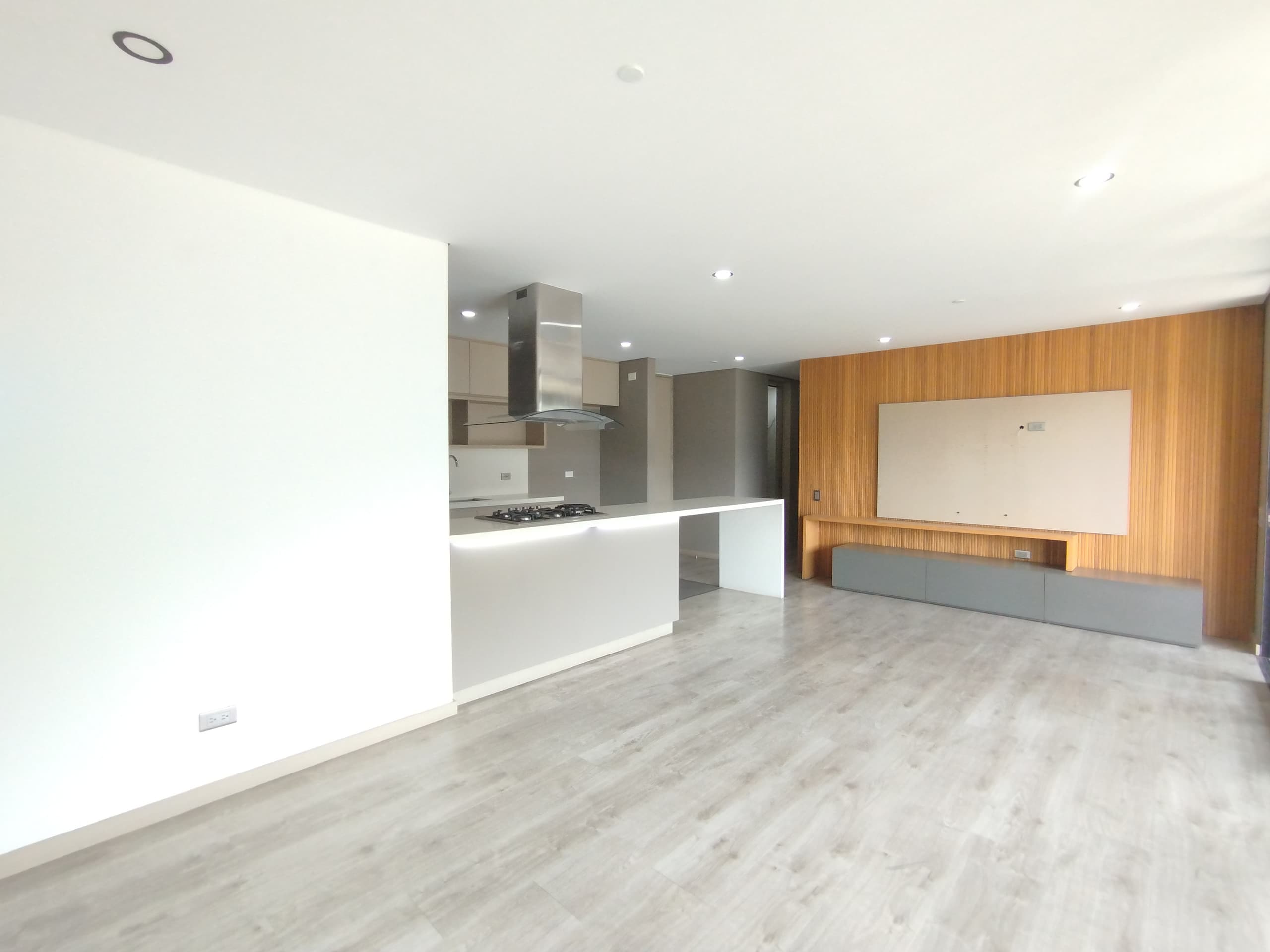 Apartamento en arriendo en Las Palmas M, Poblado, Medellín — foto 3 de 20