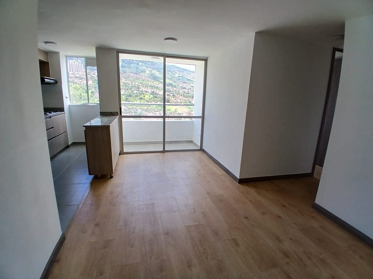 Apartamento en arriendo en Calasanz Parte Alta, La America, Medellín — foto 4 de 14