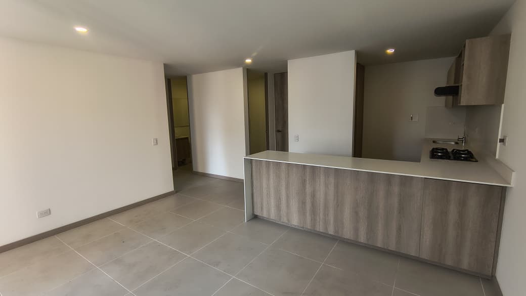 Apartamento en arriendo en Ciudad del Rio, Medellín — foto 1 de 14