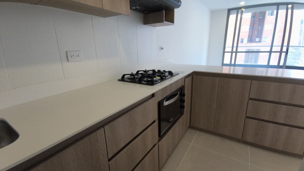 Apartamento en arriendo en Ciudad del Rio, Medellín — foto 3 de 14