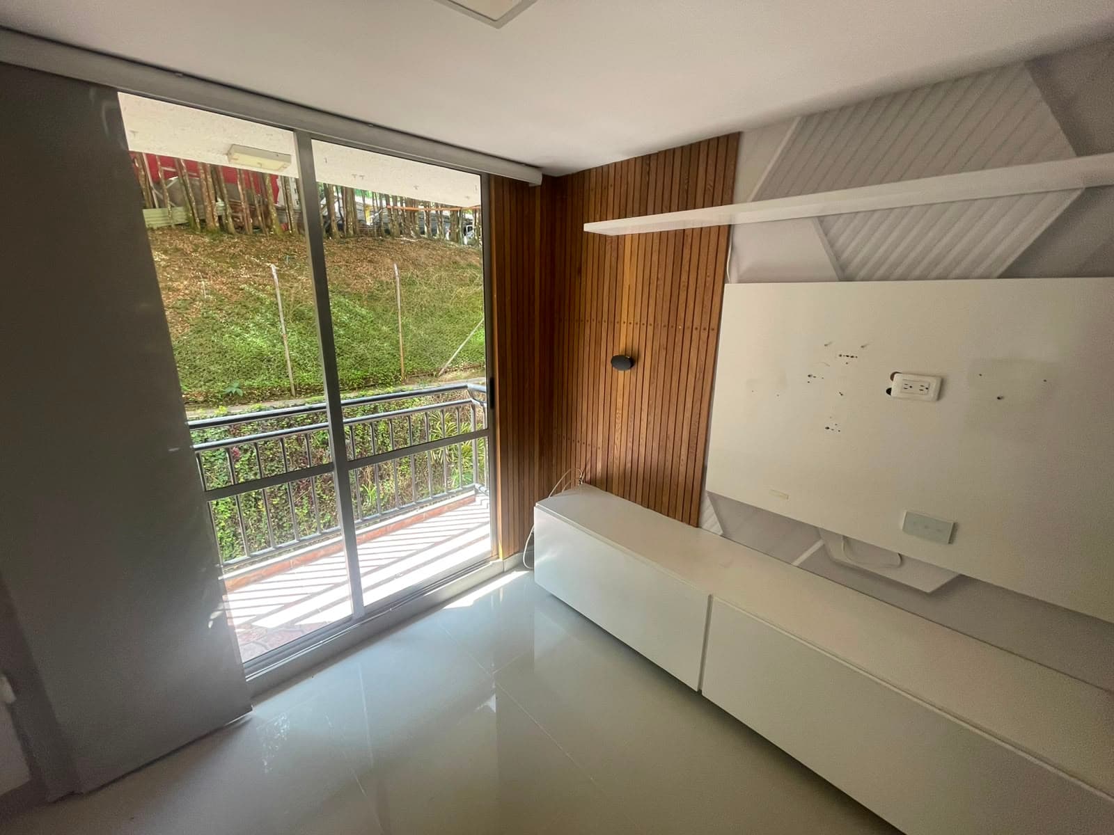 Apartamento en arriendo en Rodeo Alto, Belen, Medellín — foto 5 de 16