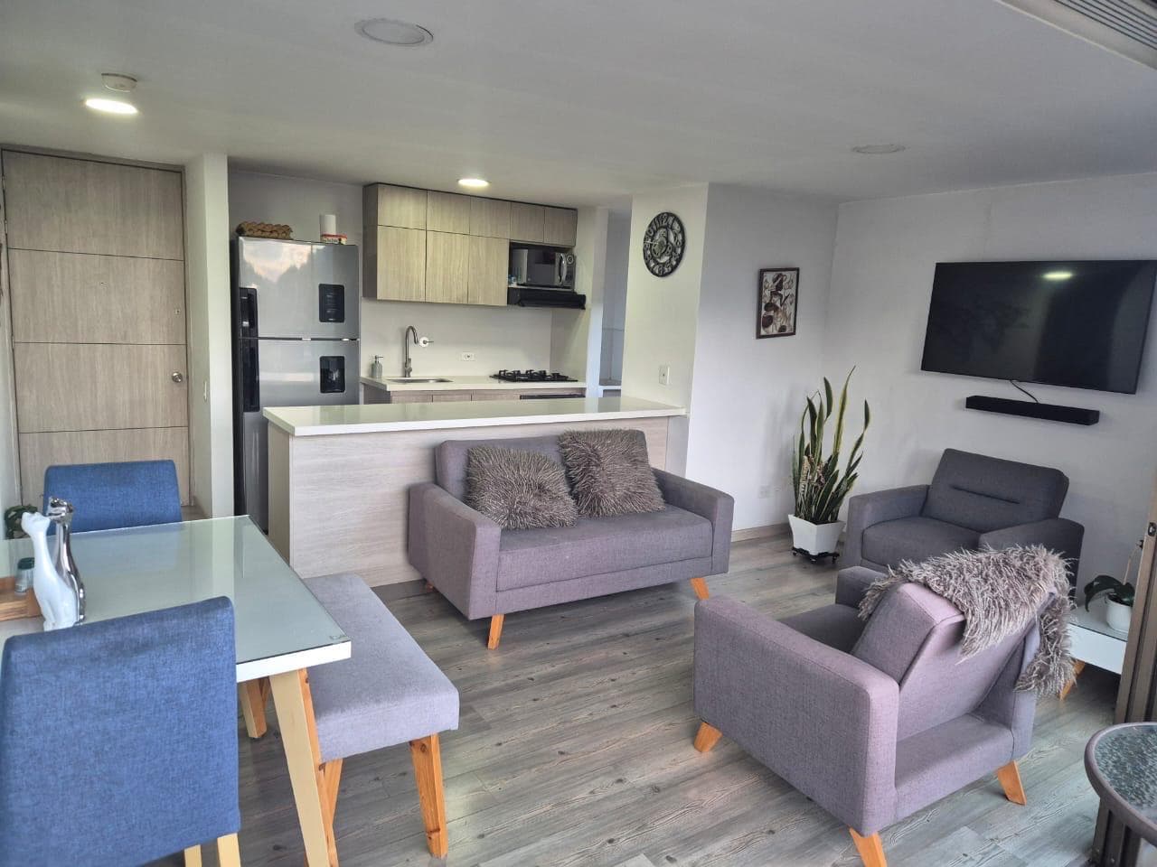 Apartamento en arriendo en Suramérica, Itagui — foto 1 de 15