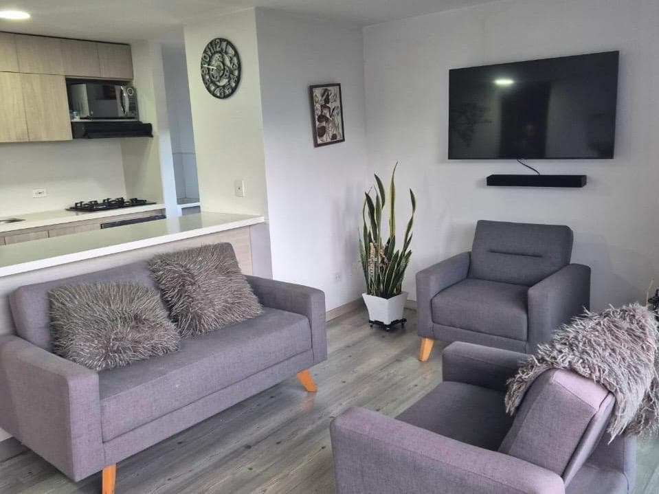 Apartamento en arriendo en Suramérica, Itagui — foto 2 de 15