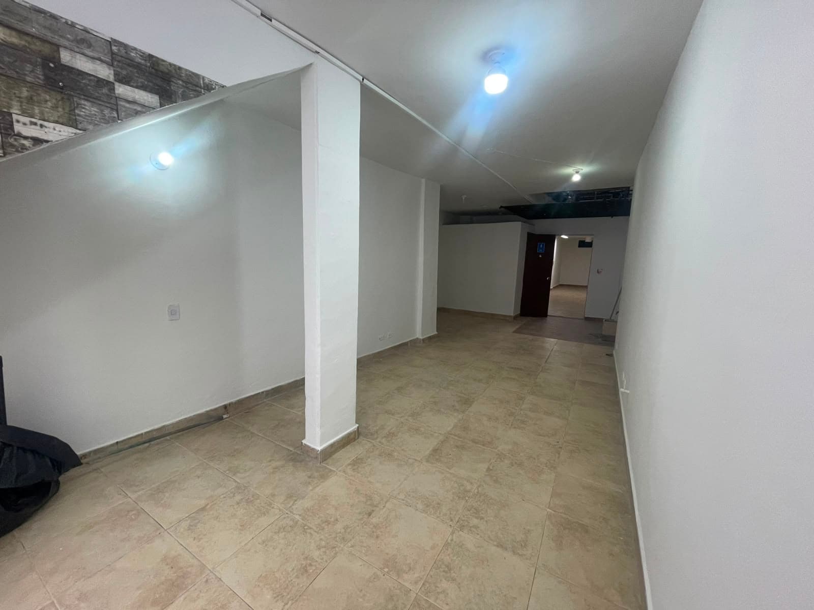 Local en arriendo en Belen, Medellín — foto 2 de 12
